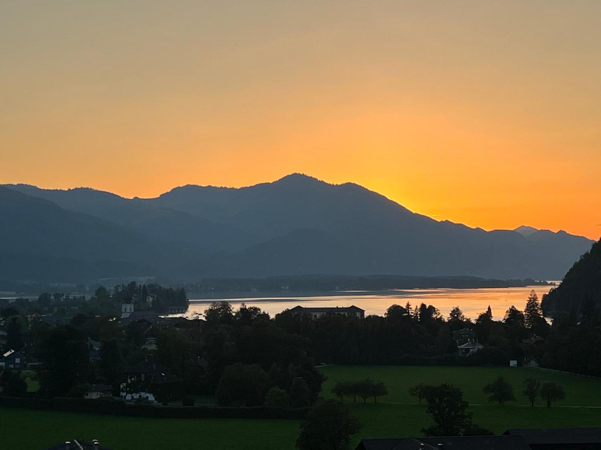 Apartment Sunset Am Wolfgangsee Strobl Exterior photo